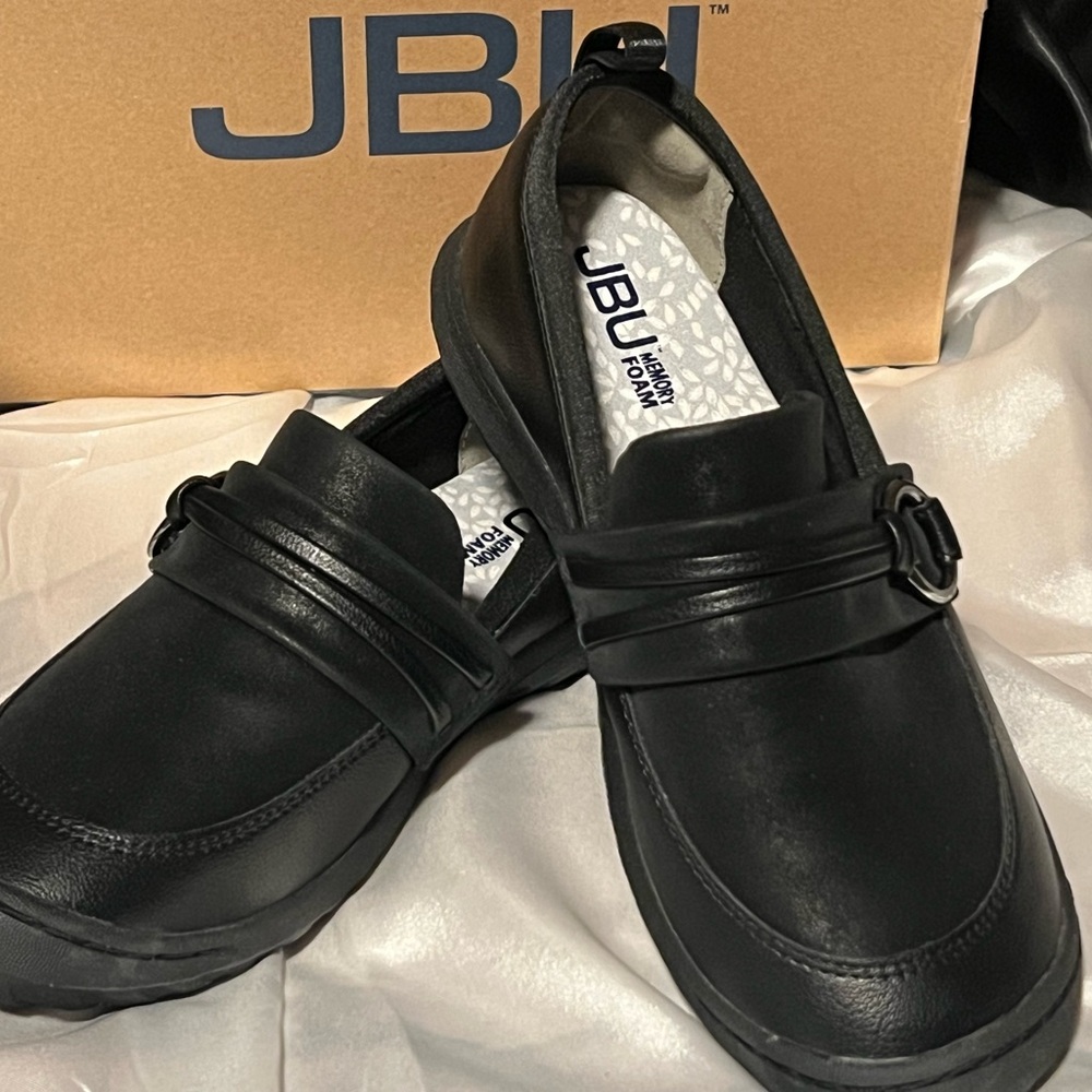 Women’s JBU Black Buckle Slip-On Shoes 6 Wide